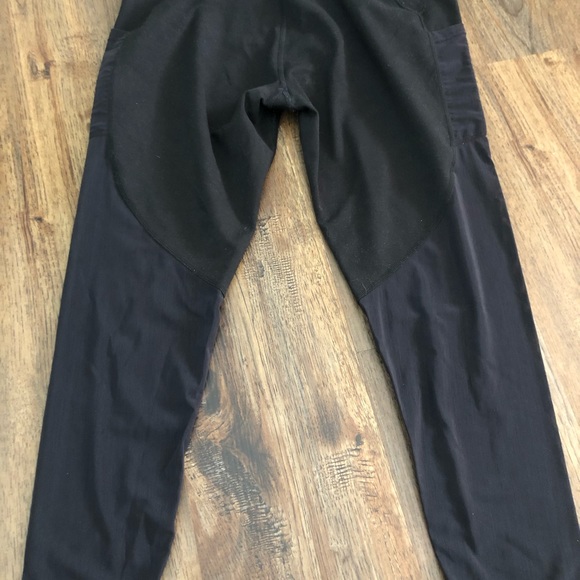 Black mesh fabletics leggings - Picture 5 of 5